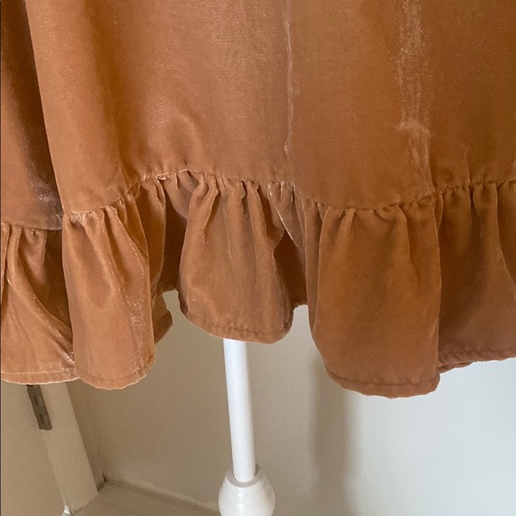 Free people gorgeous Carmel colored babydoll mini dress. Worn once. - Picture 3 of 8